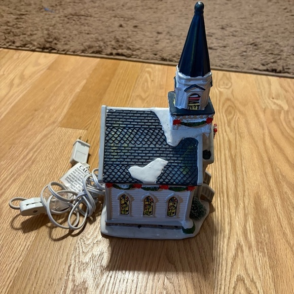 Christmas Village Ceramic Church Light Up Decor Vintage - Picture 3 of 6
